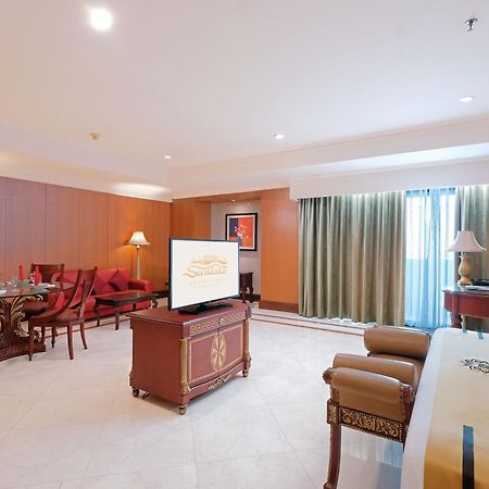 Sunlake Waterfront Resort & Convention Jakarta Exteriér fotografie