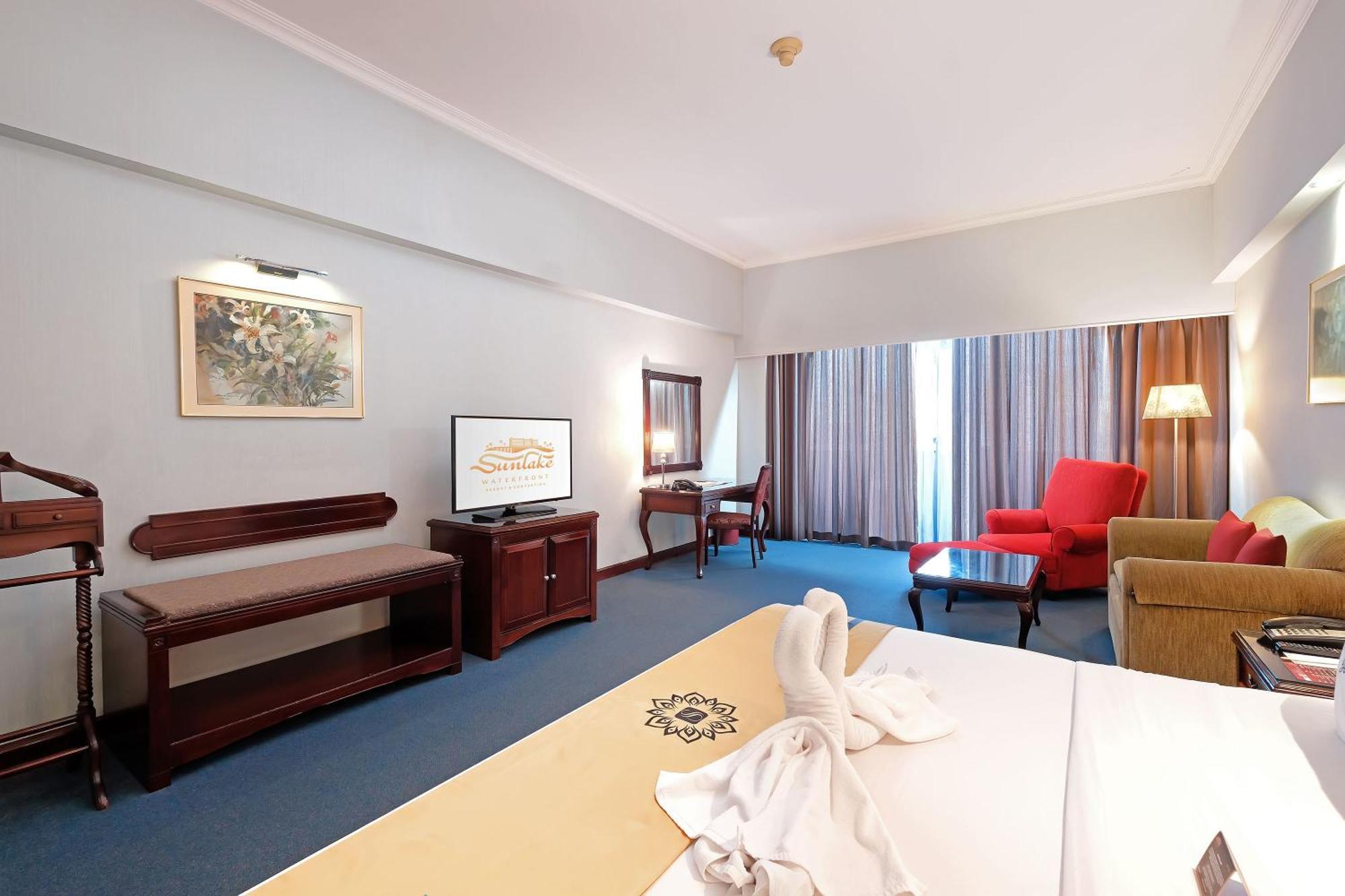 Sunlake Waterfront Resort & Convention Jakarta Exteriér fotografie